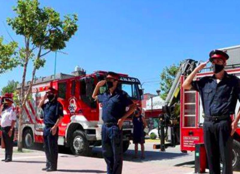 Los Bomberos Voluntarios de Ensenada organizan los festejos del Día del Niño