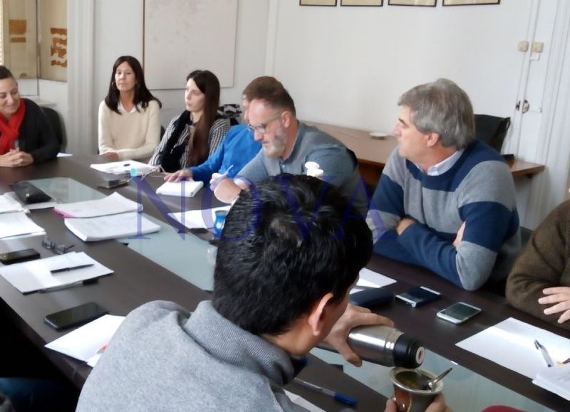 Sin grandes determinaciones, realizaron la primera reunión por el Código de Ordenamiento Urbano