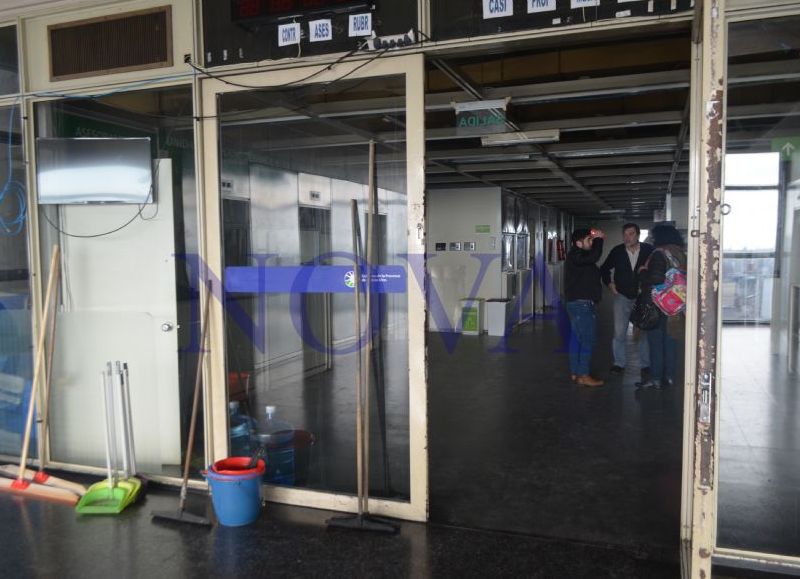 Explosión de una caldera en la Torre 1 de Plaza Moreno y dos empleadas con quemaduras