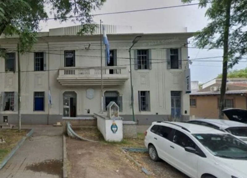 Melchor Romero: encapuchados, armados y con guantes asaltaron a un matrimonio