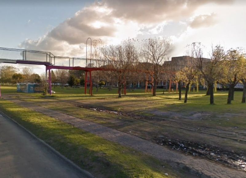 Se conoció la identidad del hombre que apareció ahorcado en el puente peatonal de Meridiano Vº