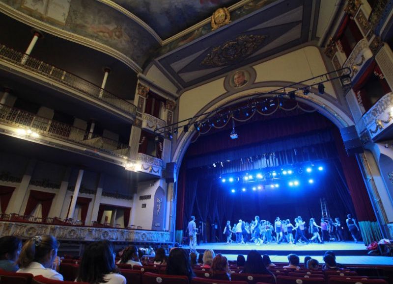 Noviembre a pura cultura: desde el Municipio dieron a conocer la cartelera del Coliseo Podestá para este mes