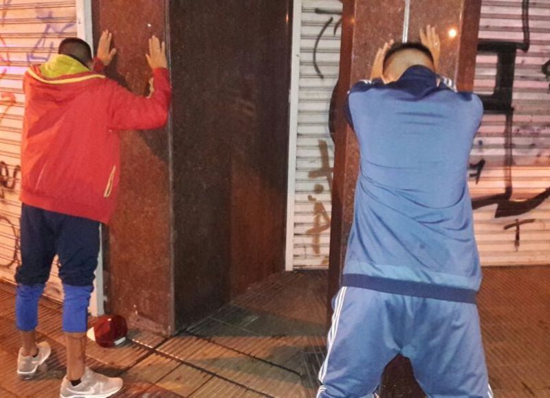 Detenidos tras robar y golpear a dos personas en pleno centro