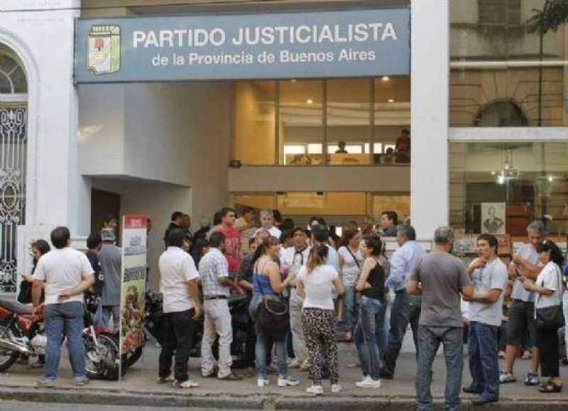 "Día de la Militancia": en La Plata se unen para recuperar la ciudad