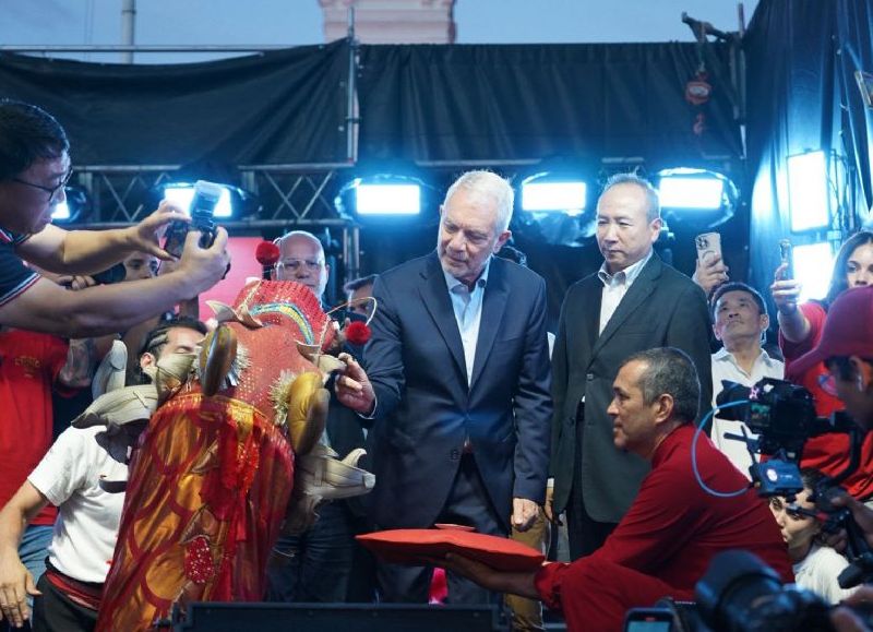 Multitudinaria celebración del Año Nuevo Chino en Plaza Moreno
