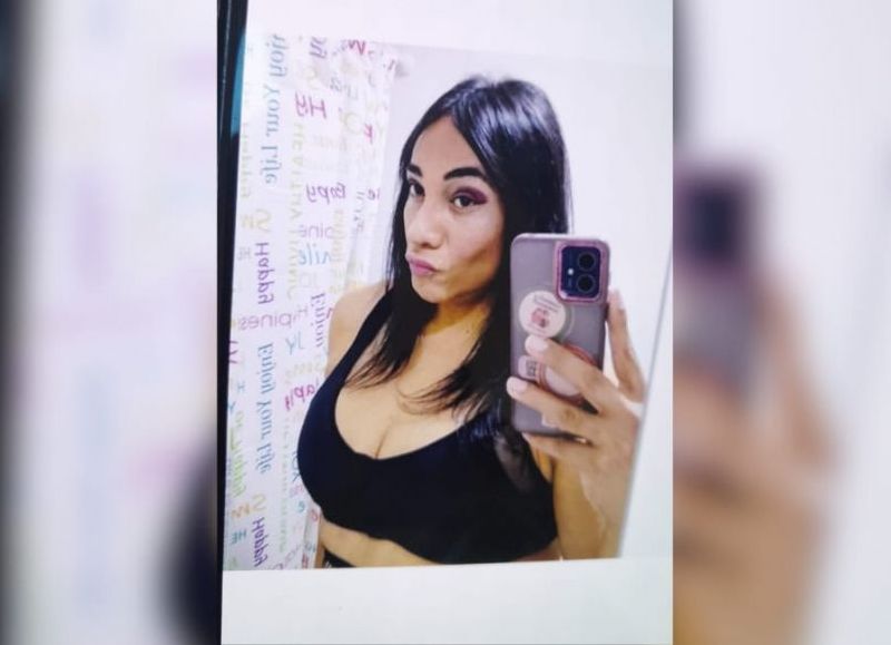 Que alguien saque a bailar a la morocha que se muere de ganas: travesti K enamora a padre e hijo