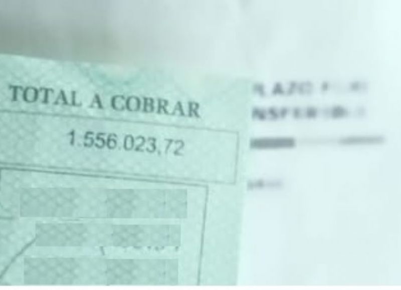 VIDEO | Agentes municipales encontraron un cheque de un millón y medio de pesos y buscan a su dueña