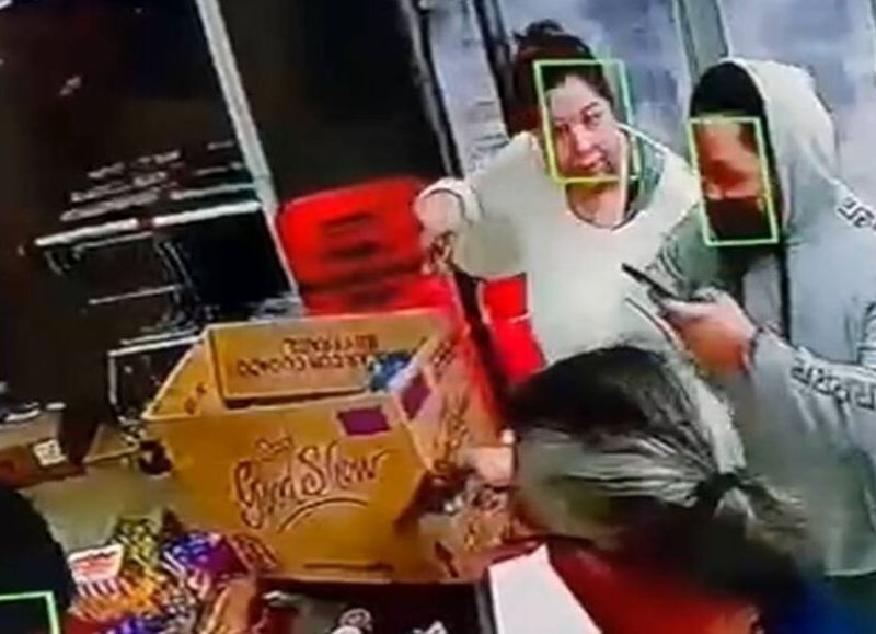 VIDEO | Villa Elvira: cayó otro dominicano por el intento de asesinato a una cajera del supermercado de 7 y 80