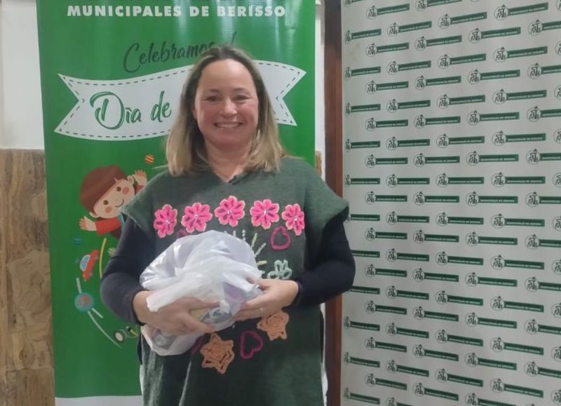 Comenzó la entrega de juguetes por el Día de la Niñez en Berisso