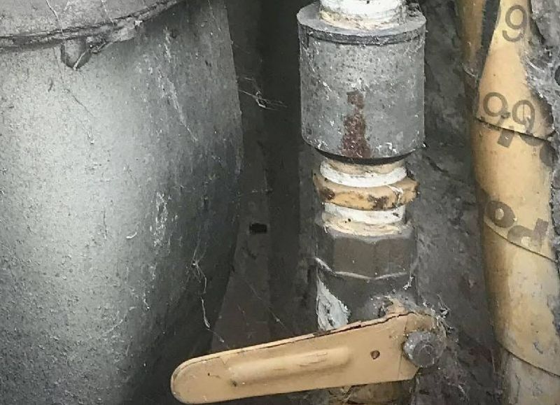 Robaron caños de gas en varias cuadras de Tolosa y dejaron a vecinos sin servicio