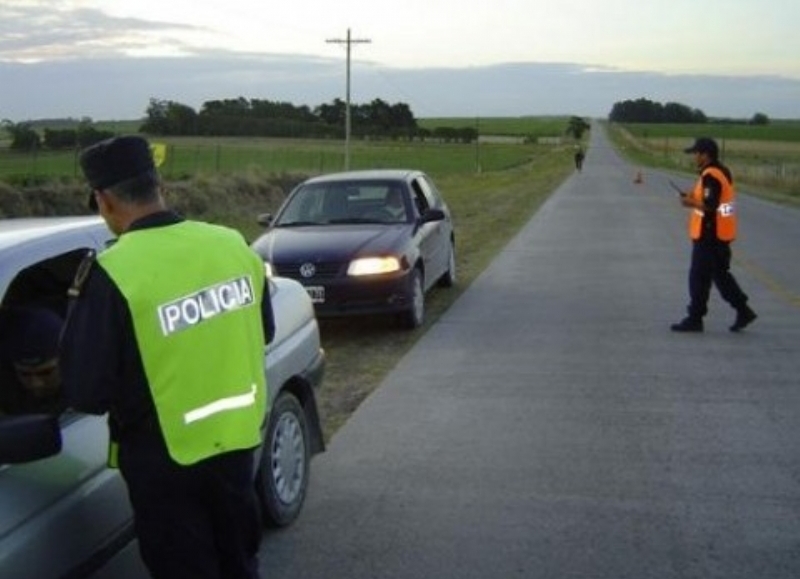Operativo vehicular en Magdalena: secuestraron vehículos y decomisaron alimentos sin habilitación