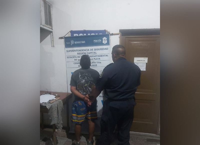 Olmos: detienen a un hombre por golpear a su esposa y a sus dos hijos