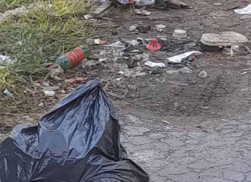 Villa Elvira: pedido de bacheo, luminarias y otros temas en 6 de 90 a 96