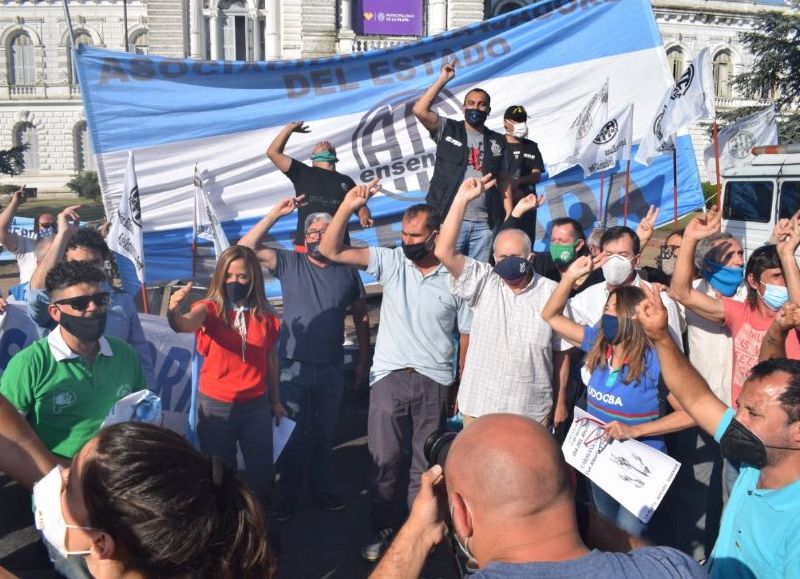 El Partido Justicialista salió a la calle a celebrar el "Día del Militante"