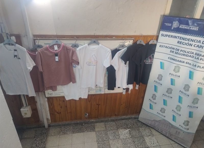Mechera detenida en Ringuelet: intentó robar ocho remeras Adidas y fue aprehendida