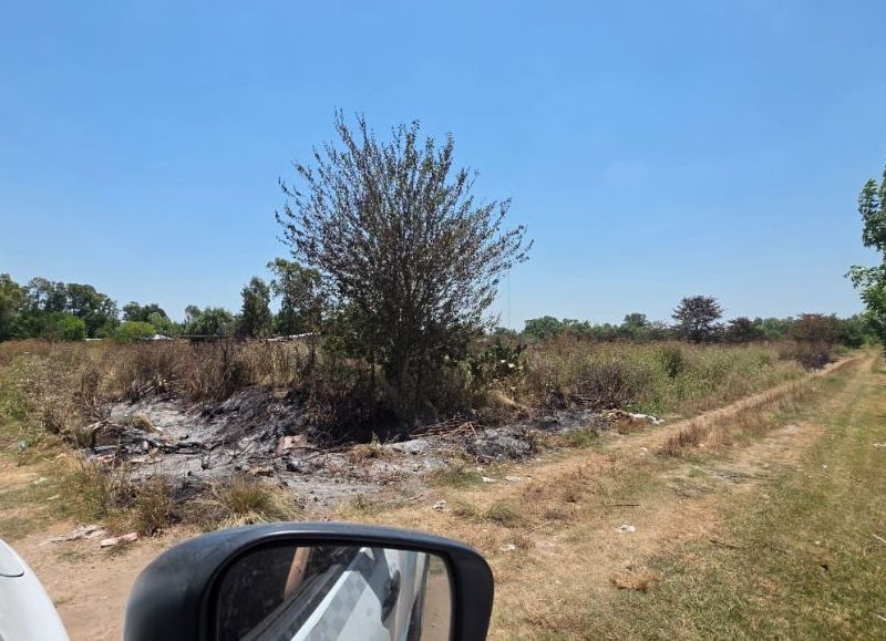 Incendio de pastizales en El Peligro: bomberos lograron sofocar el fuego antes de lamentar víctimas ni daños materiales