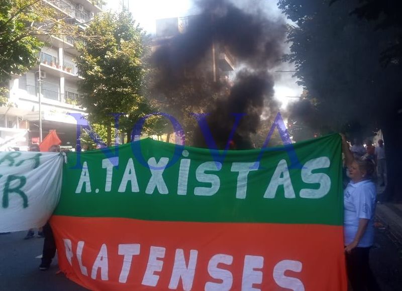 Taxistas re calientes: piden la clausura del flamante local de Uber en La Plata