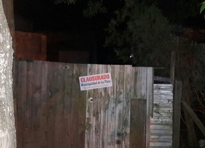 Clausuraron una fiesta clandestina donde había 130 adolescentes