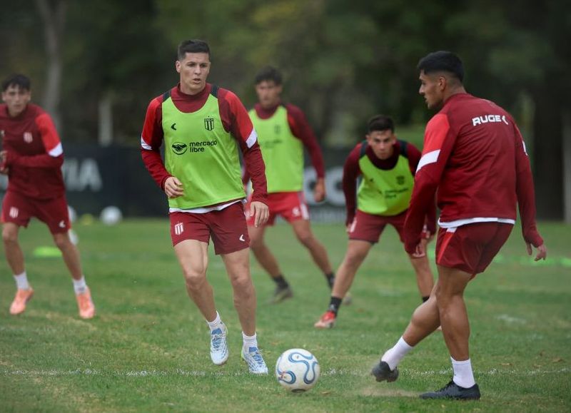 Medina define el equipo y mete mano para enfrentar a Flamengo