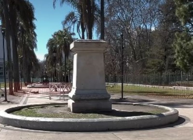 ¡A los vecinos del Parque Saavedra les molesta hasta el cantar de los pájaros!