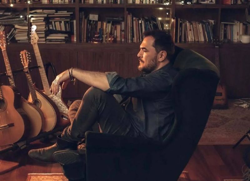 VIDEO | "Guitarra y Voz": Ismael Serrano llega a la ciudad con un concierto que promete ser inolvidable