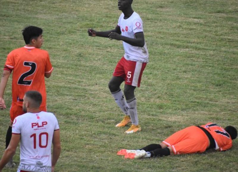 Camba se quedó sin victoria a ocho minutos del final