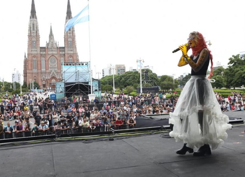 El corazón de La Plata late al ritmo de la música en los festejos por el 142 aniversario