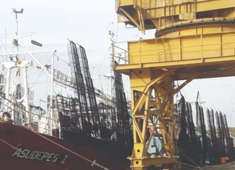 Astillero Río Santiago recibe buque de origen chino para reparación