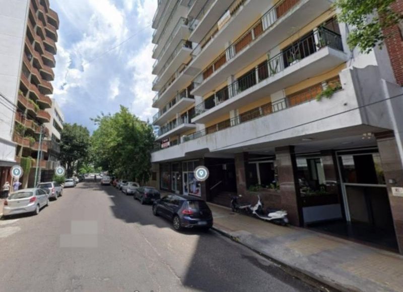 En un departamento cercano a Plaza Italia una joven viuda negra hizo de las suyas