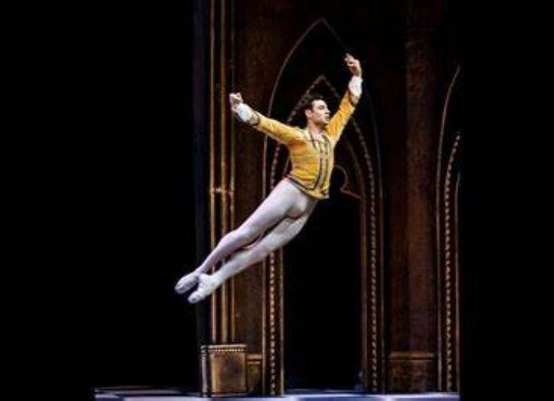 El reconocido bailarín Iñaki Urlezaga dará una clase magistral en Ensenada