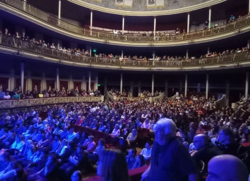 El Coliseo Podestá recibe a figuras destacadas del teatro y la comedia