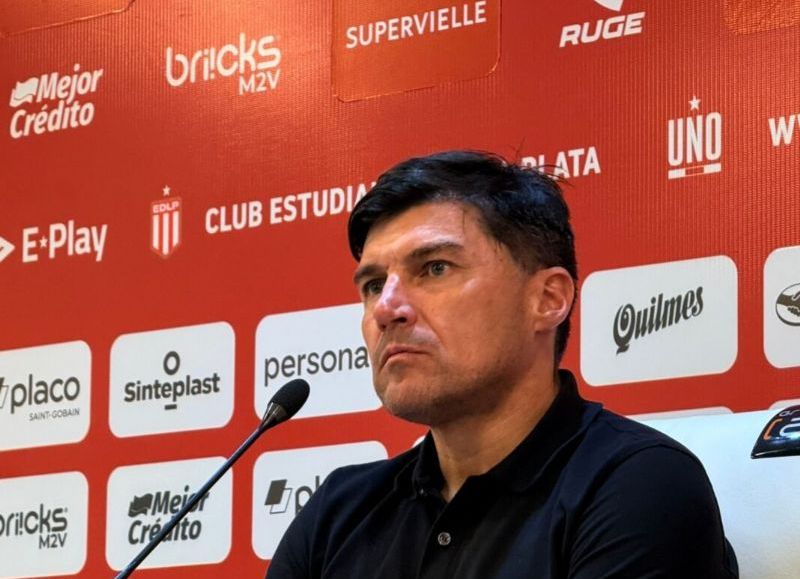 Medina celebró el pase de Estudiantes, pero fue crítico con el rendimiento