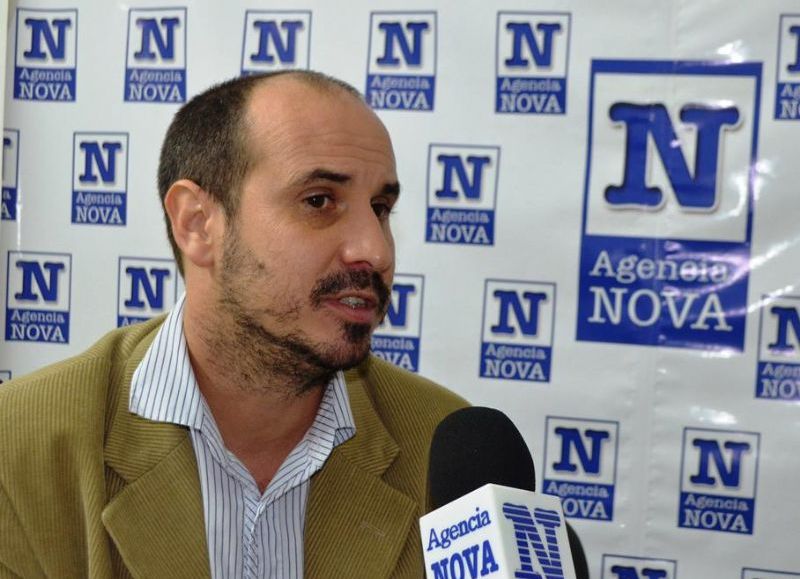 Crespo pidió que se publique la lista de vacunados en la ciudad