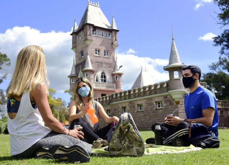 La Municipalidad pide que los jóvenes extremen las medidas de prevención para evitar contagios