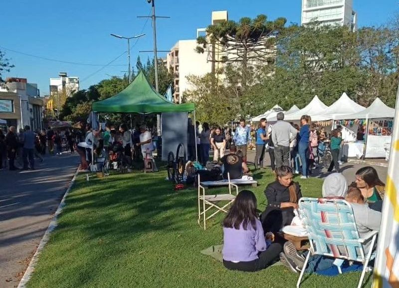 VIDEO | El próximo domingo, en Plaza Azcuénaga, se viene la Feria de Manos Platenses