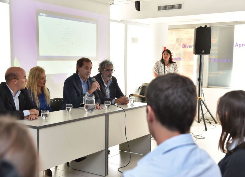 Garro anunció la digitalización de los trámites de habilitaciones para pymes y comerciantes