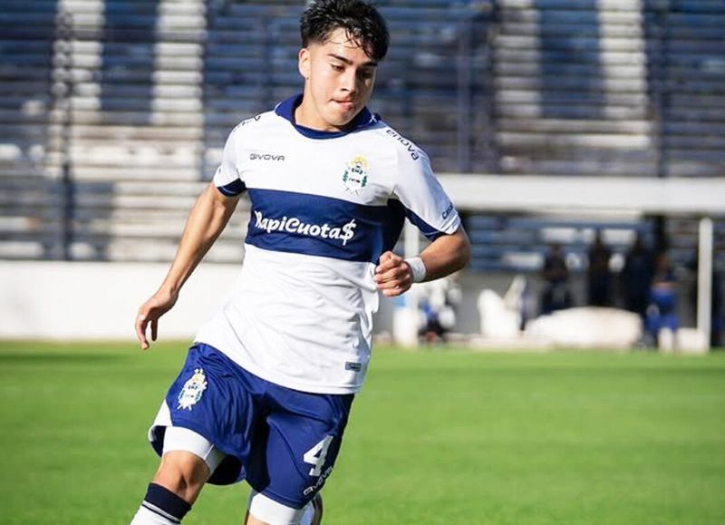 Nehemías González, el pibe de Comodoro que se ganó un lugar en la pretemporada de Gimnasia
