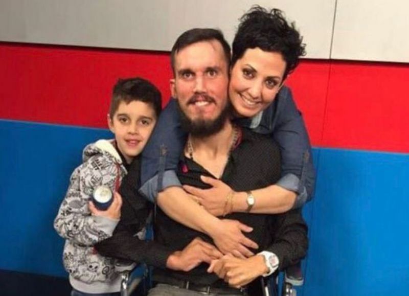 El ex futbolista Maxi Kondratiuk podría perder la mano si IOMA no le autoriza una operación