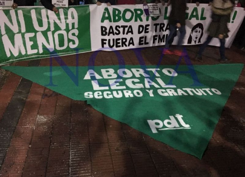 Ni Una Menos: Masiva marcha que tiñó a La Plata de verde