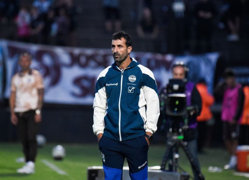 Zaniratto ganó respaldo político y quedó a un paso de ser el DT del Lobo en 2026