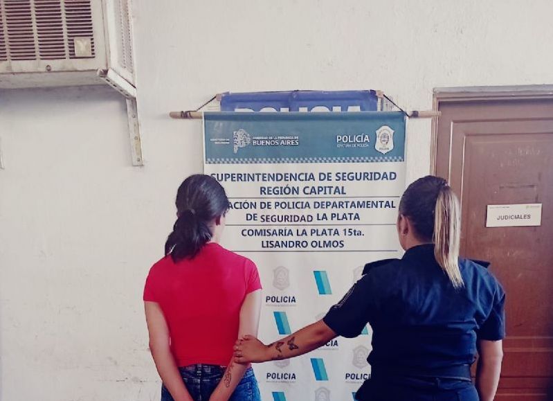 Movía el cogote como una lechuza buscando clientes hasta caer presa