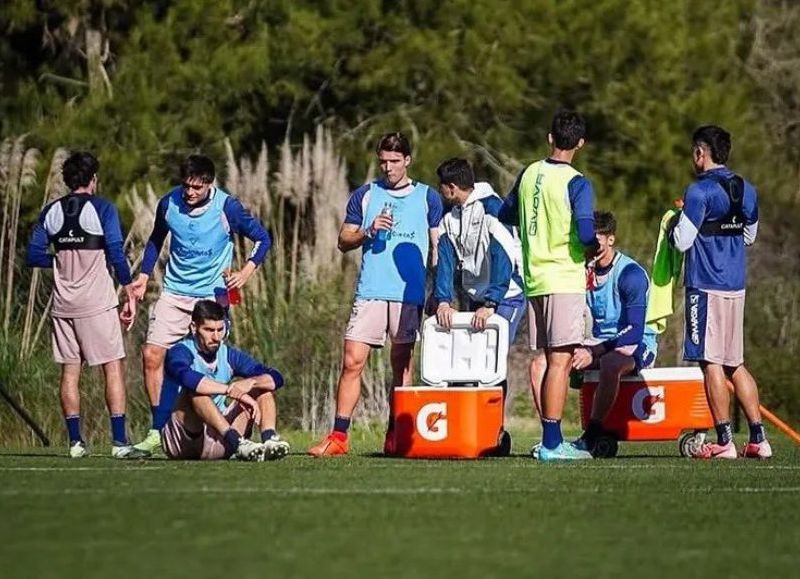 Escándalo en Gimnasia: el plantel volvió a parar por los sueldos impagos y la CD sigue sin respuestas
