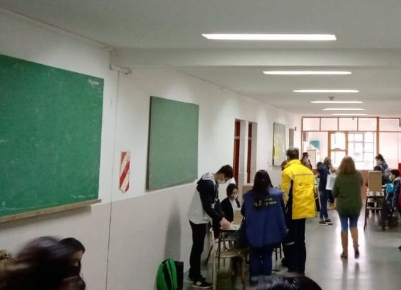 Berisso: Apertura con tranquilidad pero con retrasos por falta de autoridades de mesa