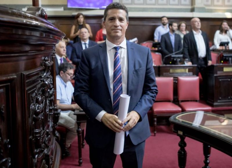 Todos lo desconocen: tiembla la candidatura de Juan Pablo Allan, el senador odiado por los platenses