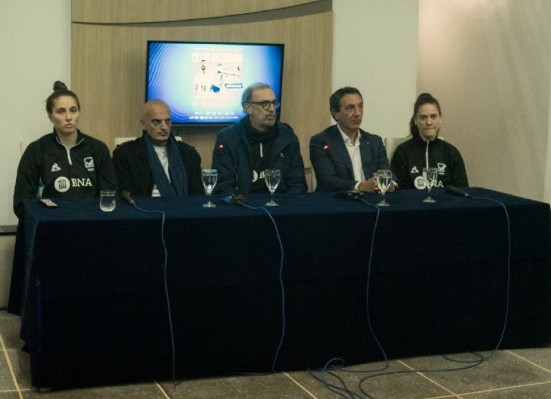 Marín trajo a Las Panteras al Poli de Gimnasia