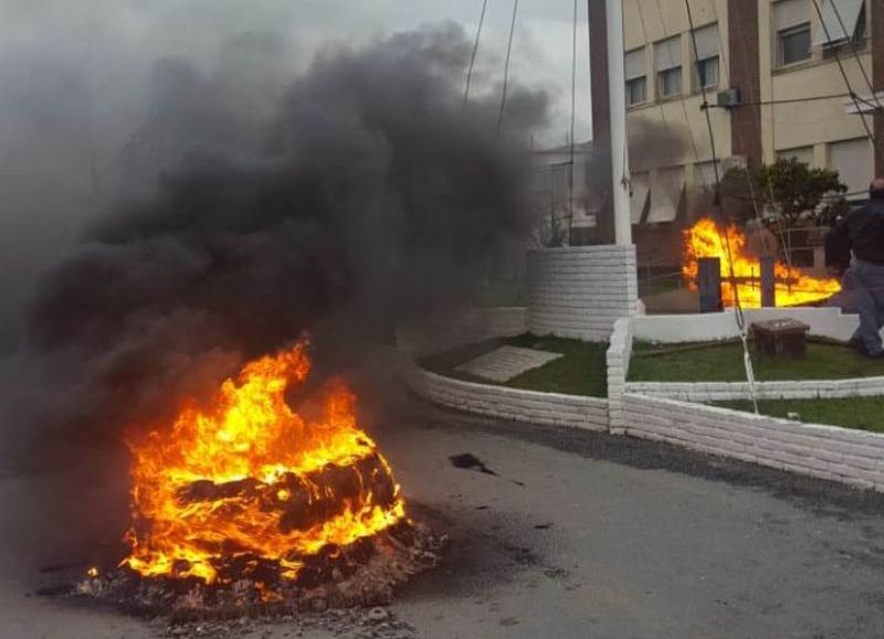 "Nedela no se va a poner nunca al frente del conflicto de Astillero porque tiene miedo"