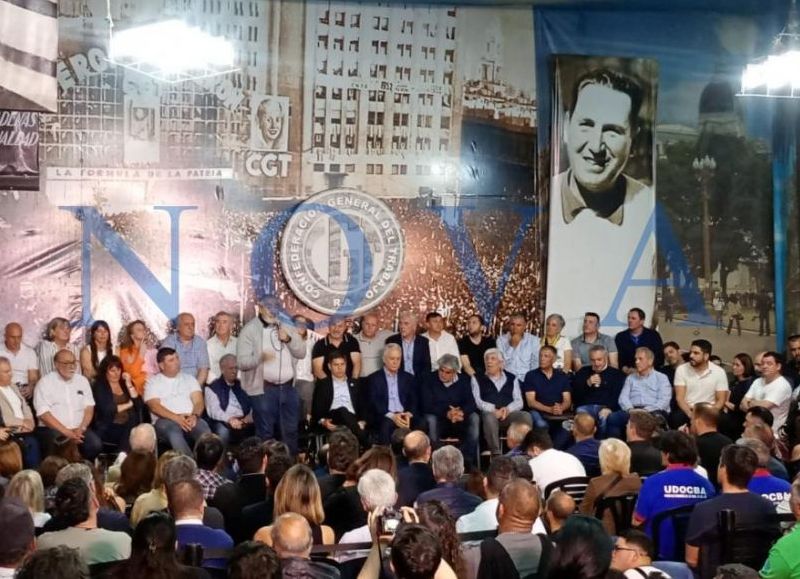 Kicillof y Alak encabezaron el plenario de la CGT Regional y el homenaje a José Ignacio Rucci