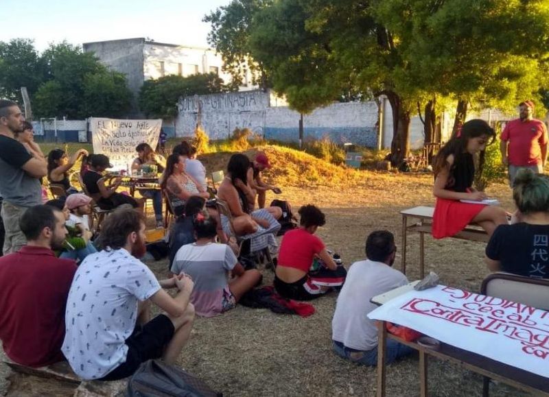 Escuela de Arte de Berisso: "para garantizar la presencialidad necesitamos recursos y no discursos"