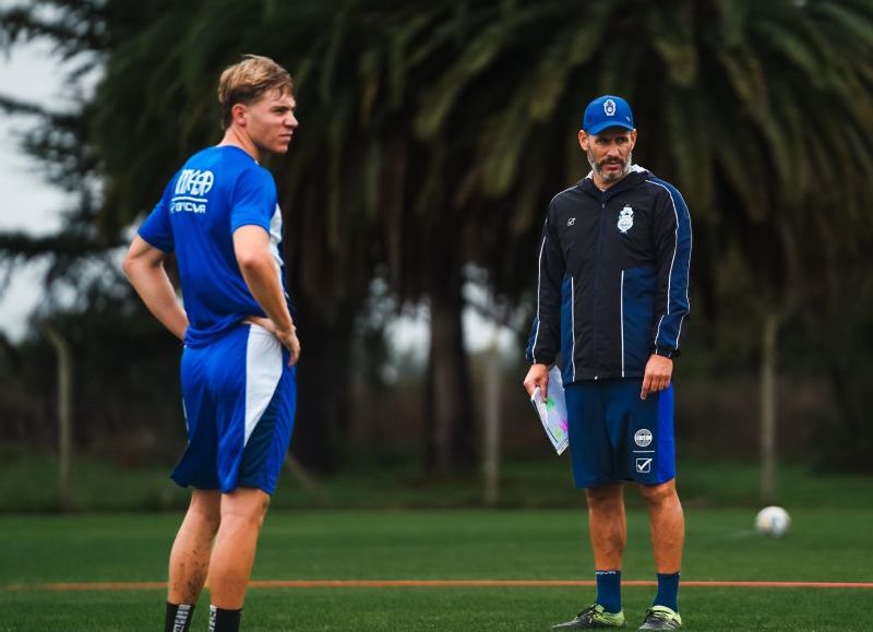 Gimnasia cambia piezas y esquema para jugar con Camioneros