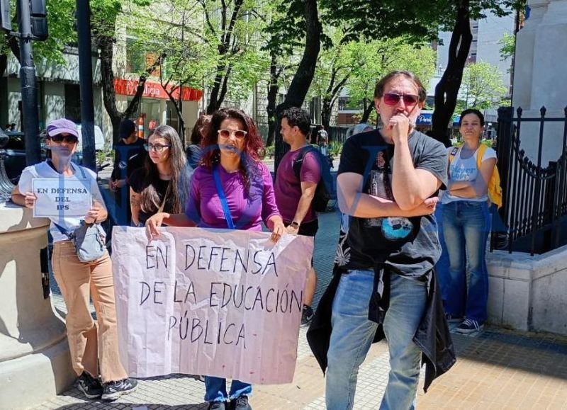 VIDEO | SUTEBA volvió a las calles: "Nuestros salarios caen y el Gobierno sigue mirando para otro lado"